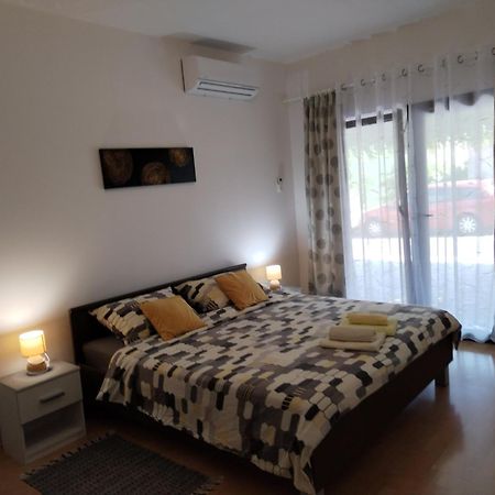 Apartments Erika Pula Zewnętrze zdjęcie